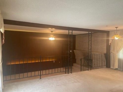 1105 Grauwyler Rd, Irving TX 75061-3411 exterior