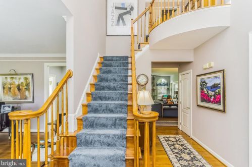 13606 Mt Prospect Dr, Rockville MD 20850-3510 exterior