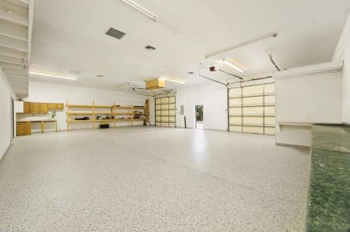 5341 Hickory Wood Dr, Naples FL 34119-1404 exterior