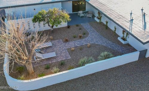 4917 Camino Arenosa, Tucson AZ  85718-6220 exterior