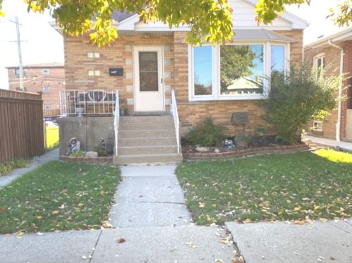6607 64th St, Chicago, IL 60638-4915