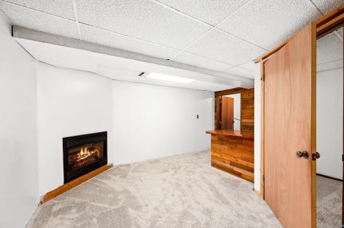 3852 Beyer Rd, Duluth MN 55803-9312 exterior