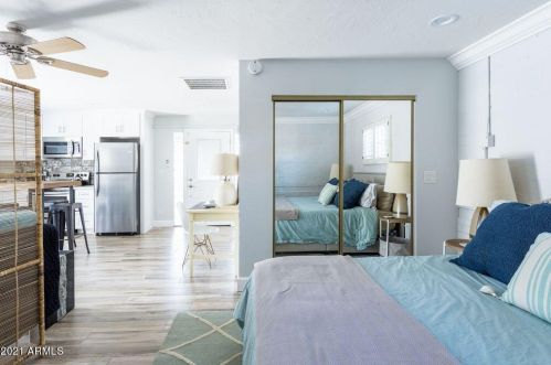 2545 9th St, Phoenix AZ 85014-5070 exterior