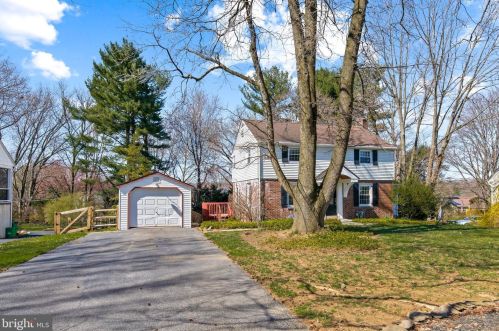 251 Primrose Ave, Lancaster PA  17601-3820 exterior