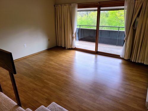 8701 Oklahoma Ave, Milwaukee WI  53227-4749 exterior