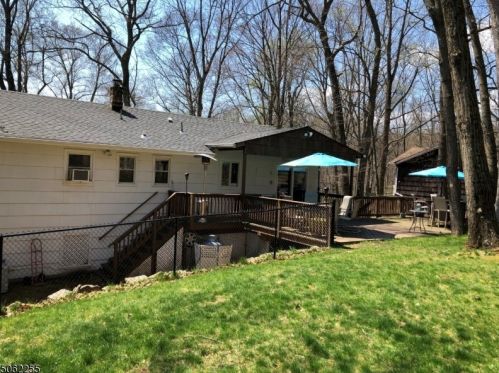 8 Budd Lk Hts Rd, Mount Olive NJ 07828-1102 exterior