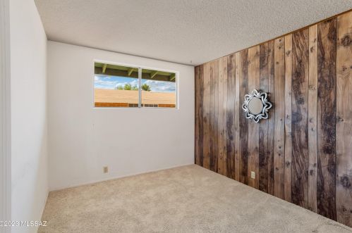 1401 Brown Ave, Tucson AZ 85710-3174 exterior