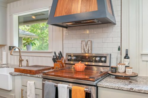 1551 Bob Sikes, Defuniak Springs FL 32435-6070 exterior