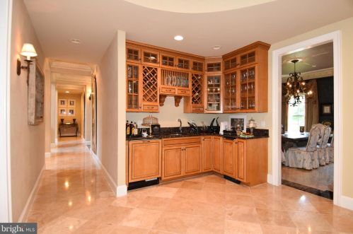 11300 Glen Rd, Rockville MD 20854-1849 exterior