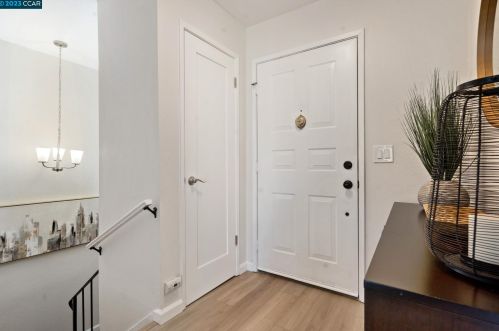 21 Emerson Dr, Mill Valley CA 94941-2212 exterior