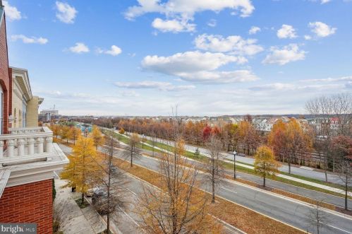 2206 Potomac Ave, Alexandria, VA 22301-1098