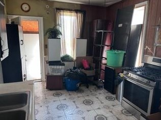 754 25th St, Milwaukee WI 53204-1039 exterior