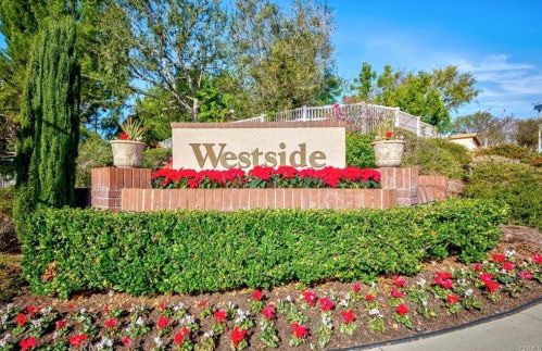 2245 Cheyenne Way, Fullerton CA 92833-4914 exterior