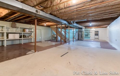 2417 Marquard Ave, Meskegon MI 49445-3228 exterior