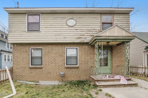 828 Lovell St, Kalamazoo, MI 49007-4509