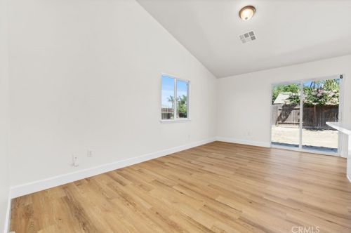 8802 Domingo St, Bakersfield CA 93313-5803 exterior