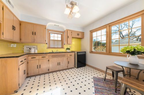 2517 82, Milwaukee WI 53219-0024 exterior