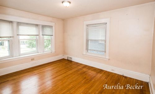 1302 Sherman St, Grand Rapids MI 49506-2613 exterior