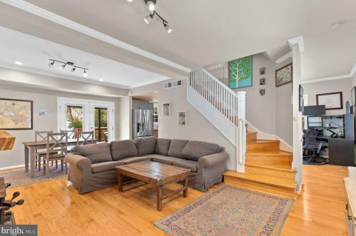 725 Silver Spring Ave, Silver Spring MD 20910-4616 exterior