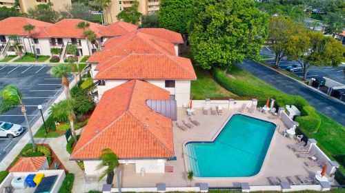 351 Club Cir, Boca Raton FL 33487-3756 exterior