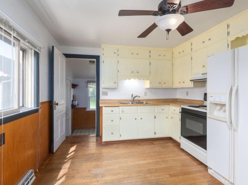 1114 22 St, Manitowoc WI 54220-4952 exterior