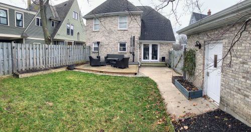 907 Wealthy St, Grand Rapids MI 49506-1515 exterior