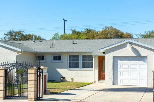 625 Pine Dr, Fullerton, CA 92833-3633