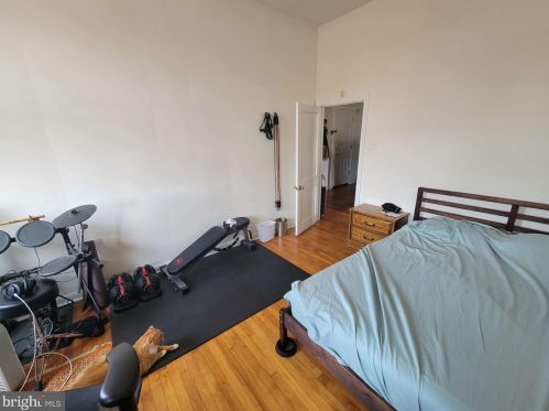 775 3rd St, Philadelphia PA  19123-2903 exterior