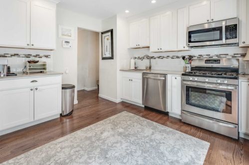 13 Darlene Dr, Poughkeepsie NY 12601-5603 exterior