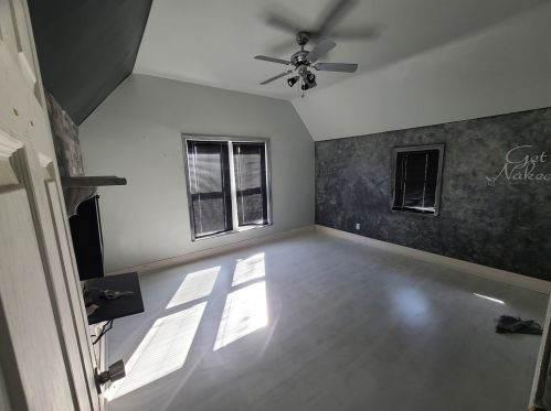 138 6th Ave, Broadview, IL 60153-1349