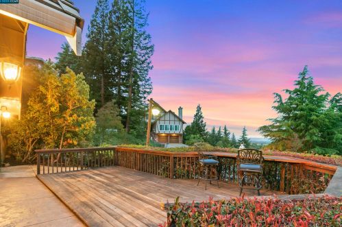 1170 Ridgemont Pl, Concord CA 94521-4831 exterior