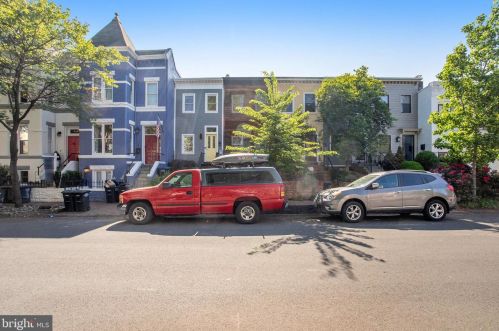 244 10th St, Washington DC  20002-6214 exterior