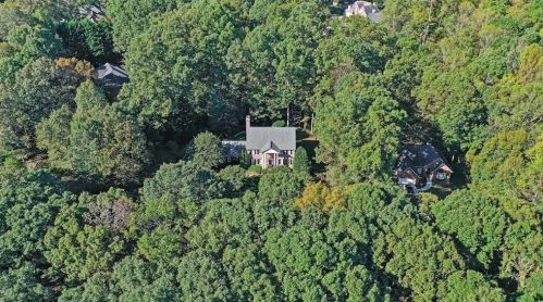 1032 Lk Dr, Gainesville GA 30506-1728 exterior