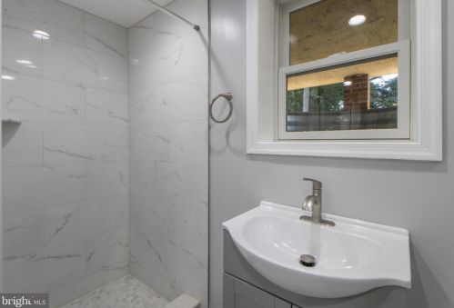 1514 Gridley Ln, Silver Spring MD  20902-3844 exterior