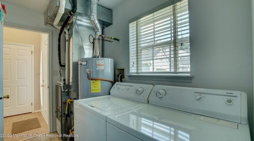 45 Pagoda Ln, East Freehold NJ 07728-4164 exterior