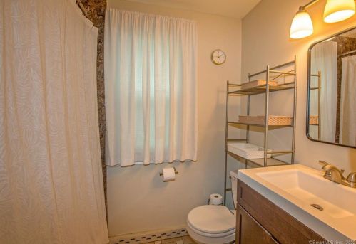 93 Aldrew Ter, Springfield MA 01119-2424 exterior