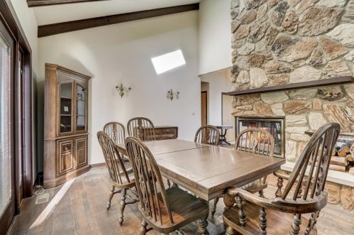 4714 Billingsgate Ln, Bull Valley IL 60098-8748 exterior