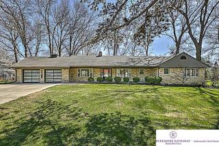 8029 Keystone Dr, Omaha NE  68134-3315 exterior