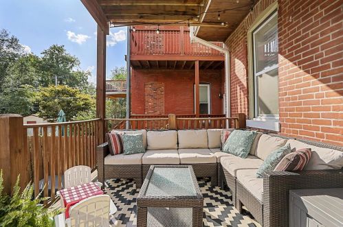 2104 Sidney St, Saint Louis MO 63104-2829 exterior