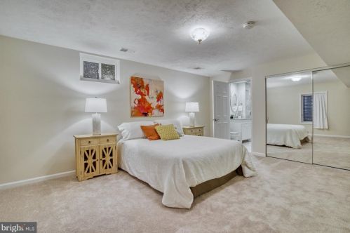 5823 Colfax Ave, Alexandria VA 22311-1013 exterior