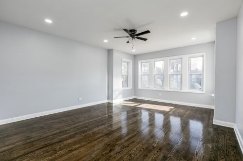 5410 Kimball Ave, Chicago IL  60625-4620 exterior