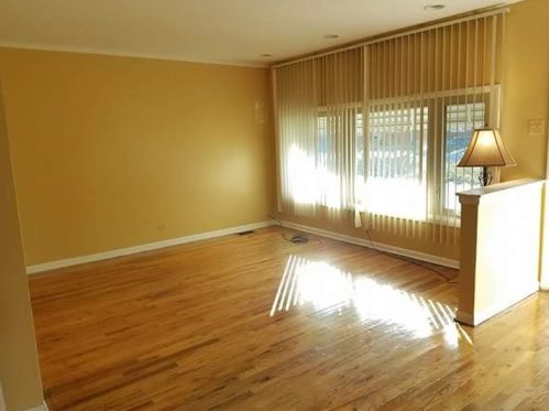 11445 Hermosa Ave, Chicago, IL 60643-4273