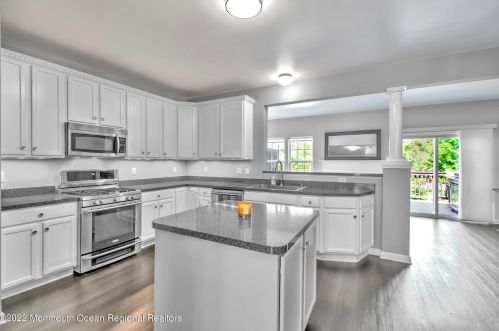 44 Pate Dr, Middletown NJ 07748-1700 exterior