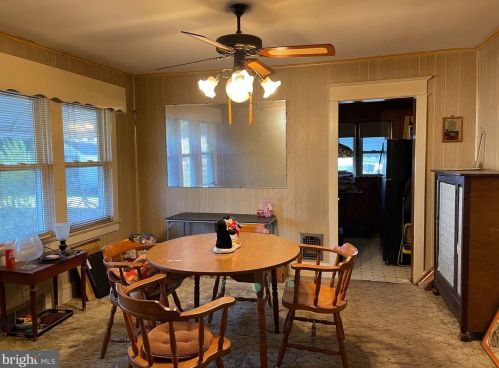 327 Bowers Ave, Runnemede NJ 08078-1323 exterior