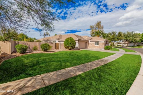 1642 Lynx Way, Chandler AZ 85249-3011 exterior