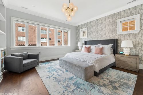 1508 Byron St, Chicago IL 60618-3709 exterior