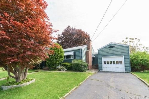 88 Magnolia Ave, Norwalk, CT 06850-3629