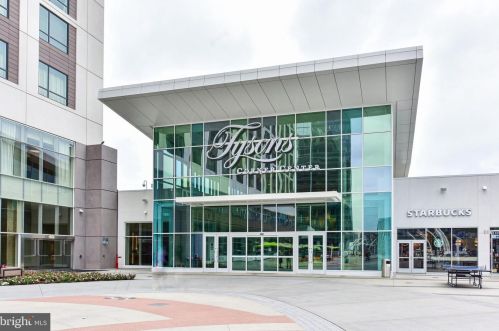 1645 Kirby Rd, Mc Lean VA  22101-3240 exterior