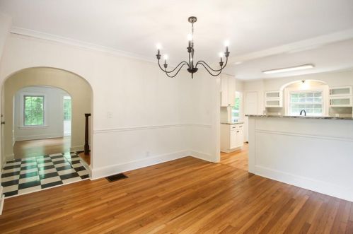 1810 Montrose Dr, Atlanta GA  30344-3002 exterior