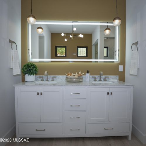 2302 5th St, Tucson AZ  85719-5209 exterior